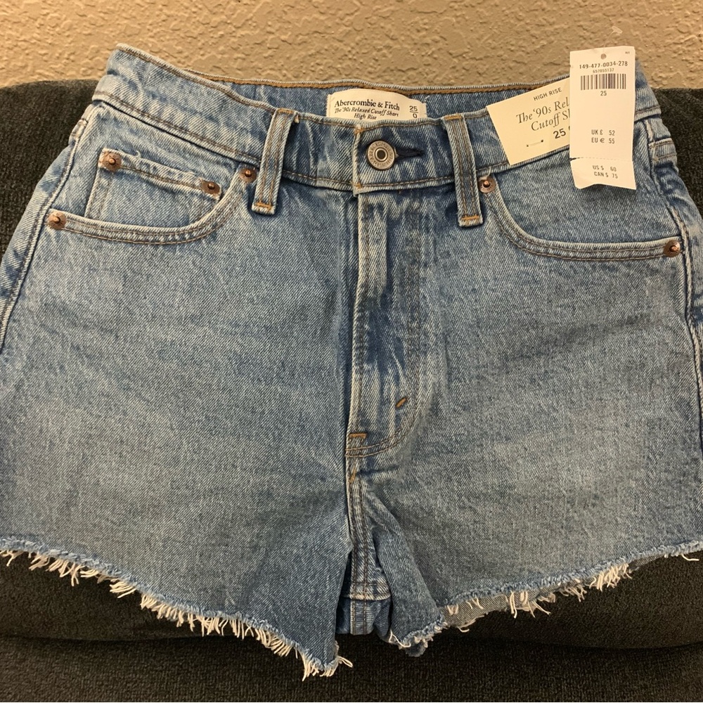 Abercrombie & Fitch Women's High Rise 90’s Relaxed Cut Off Blue Denim Shorts